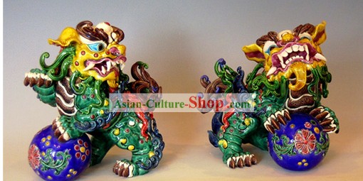Китайский Кочин Керамика-Lion Короли Играя с бала