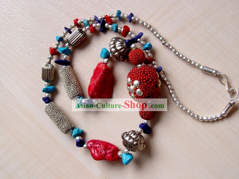 Le Tibet Stunng Turquoise Collier