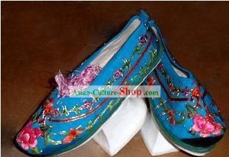 Chinese Hand Embroidered Empress Shoes