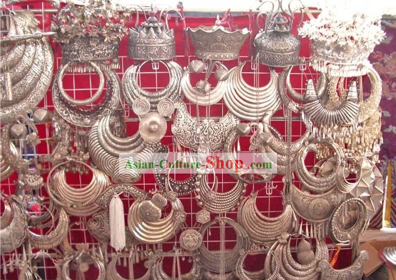Классический китайский Мяо меньшинств Серебряное ожерелье, браслет и головные уборы