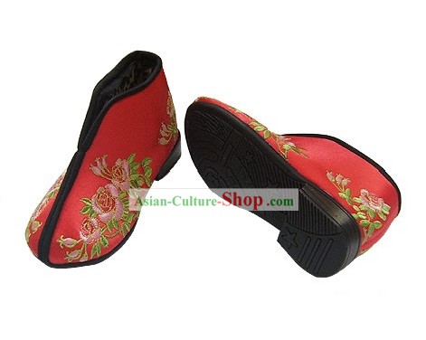 Chinese Traditional Handmade Embroidered Winter Cotton Shoes for Children (China rose)