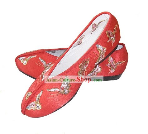中国の伝統手作りの刺繍蝶のサテンの靴（赤）