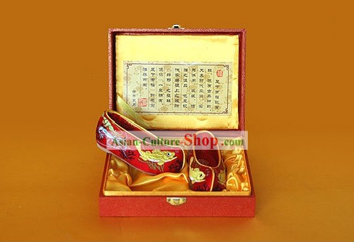Suprme chino tradicional zapatos hechos a mano para el logro del Niño del Mes de la Vida