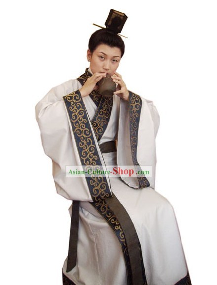 Chinese Traditional Ancient Han Dynasty Clothing and Han Hat Set