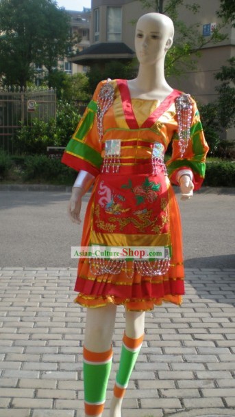 中国の少数の​​ファンのダンスの衣装