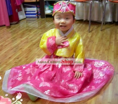 Ancient Korean Baby Girl Handbok to Celebrate One Full Year of Life