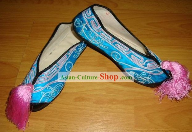 Chinesische Peking Opear Schuhe tragen