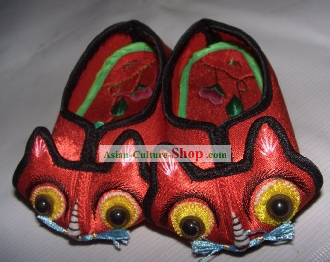中国の手作り幼児シルクの靴