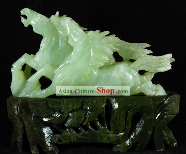 Chinese Classical Natural Jade Horse Sculpture