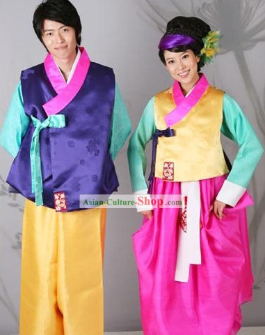 Robe de mariage traditionnel coréen hanbok pour les époux et l'épouse