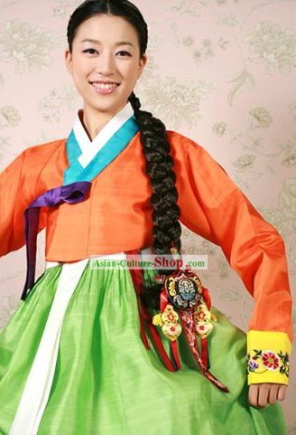 한국의 전통 한복 세트
