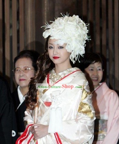 日本の着物の結婚式の髪飾りセット