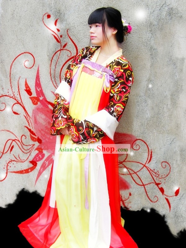 Ancient Chinese Imperial Beauty Outfit