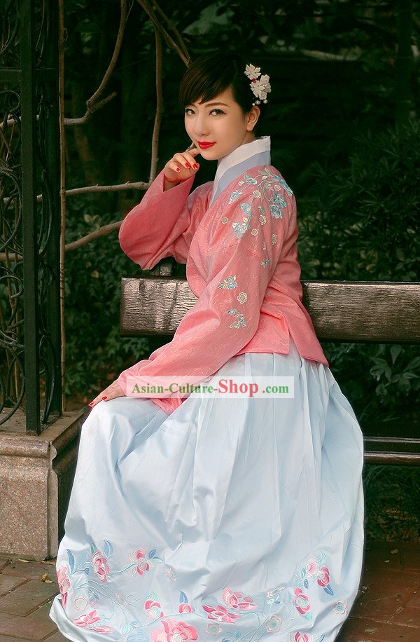 Ming Dynasty Princess Embroidered Hanfu Clothing Complete Set