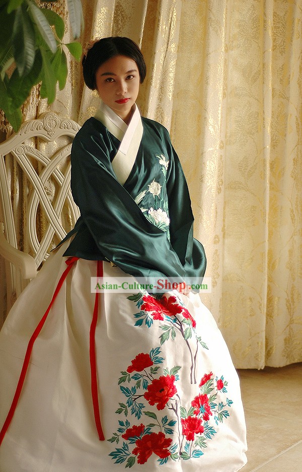Beautiful Traditional Hanfu Clothes for Women