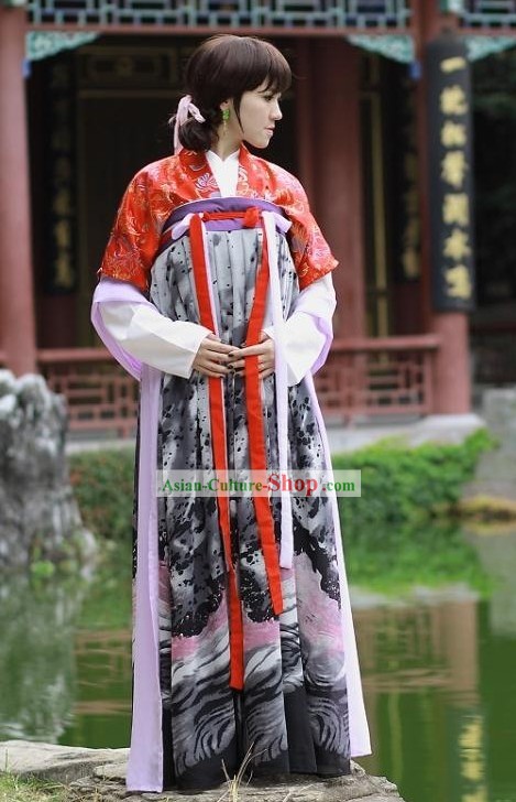 Ancient Chinese Tang Dynasty Clothing for Women