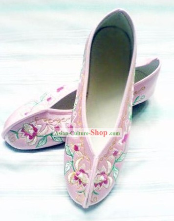 Chinese Pink Lotus Embroidery Shoes for Women
