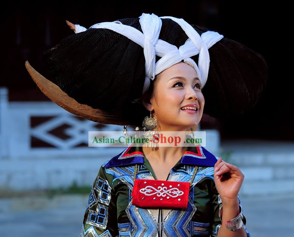 Chinese Miao Minority Clothing Complete Set