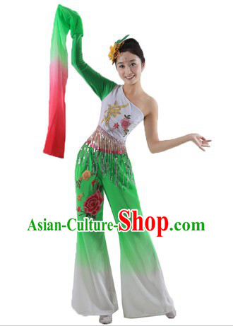 Long Sleeve Classic Chinese Spring Festival Dance Costumes for Women