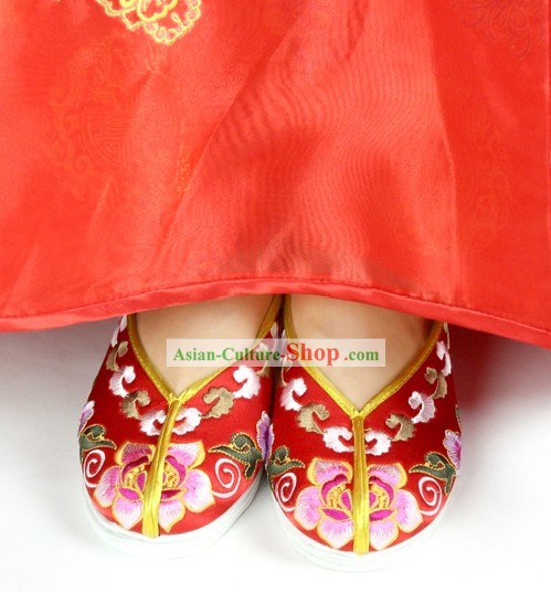 Chinese Classical Embroidered Flower Wedding Shoes for Brides