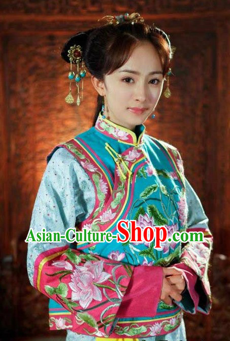 Ancient Chinese Qing Dynasty Princess Embroidered Lotus Clothing for Women