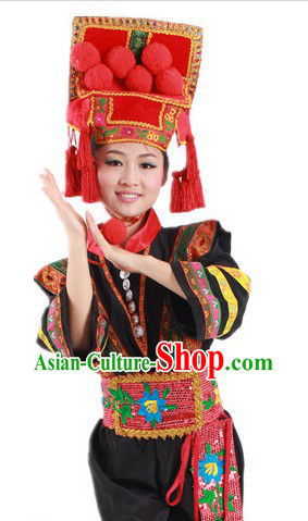 Traditional Chinese Yi Nationality Costumes and Hat for Women