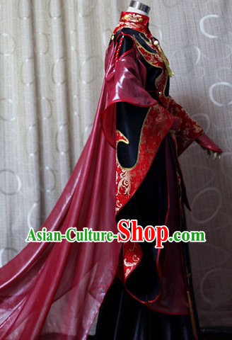 Ancient Chinese Empress Outfit with Long Trail