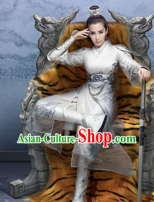 Chinese Traditional White Embroidery Swordsman Clothing and Hair Accessories Complete Set