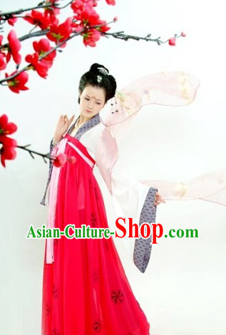 Chinese Tang Dynasty Traditional HanFu and Hair Accessories for Women