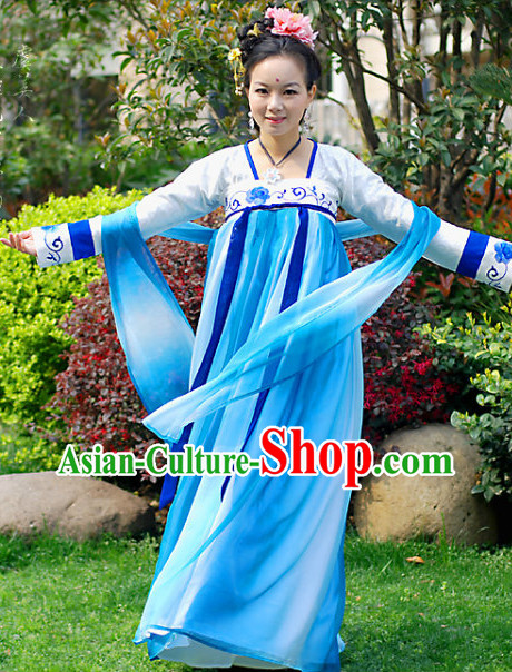 Ancient Chinese Tang Dynasty Costumes for Women