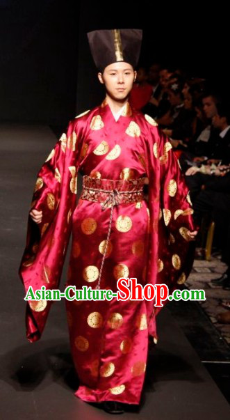 The Ancients Chinese Nobility Male Model Robe and Hat