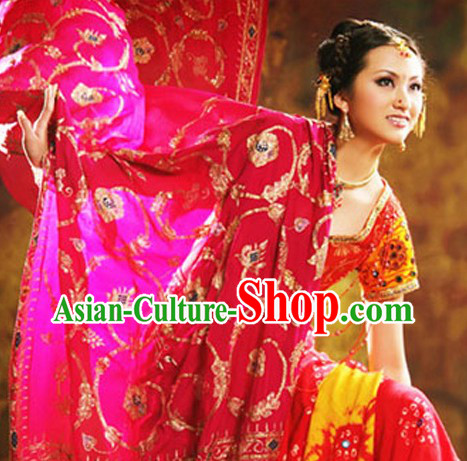 Traditional Aisan Indian Brides Clothing Complete Set