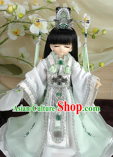 Traditional Chinese Prince Outfits and Crown for Boys