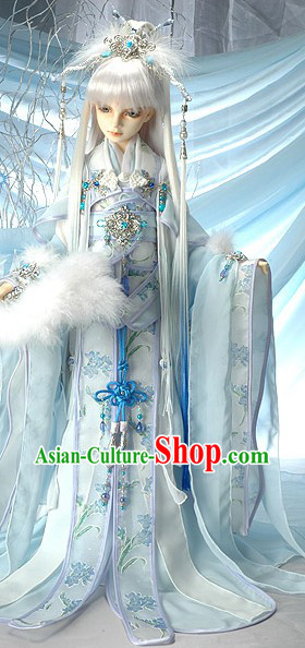 Light Blue Traditional Chinese Outfits and Accessories for Handsome Boys