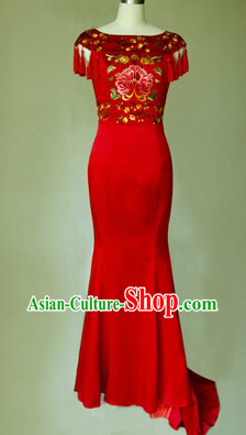 Traditional Chinese Classical Cloud Shoulder Wedding Evening Dress for Brides