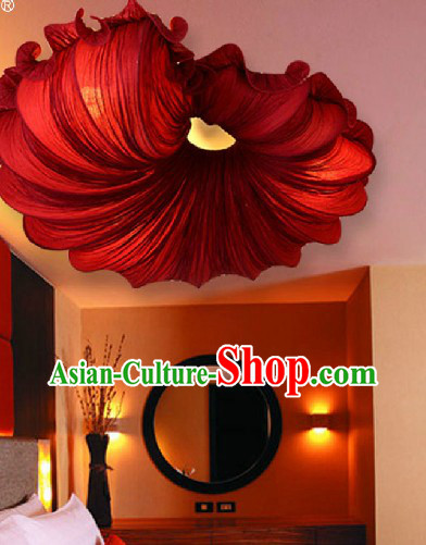 Traditional Handmade Red Chinese Trumpet Shell Shape Ceiling Lantern