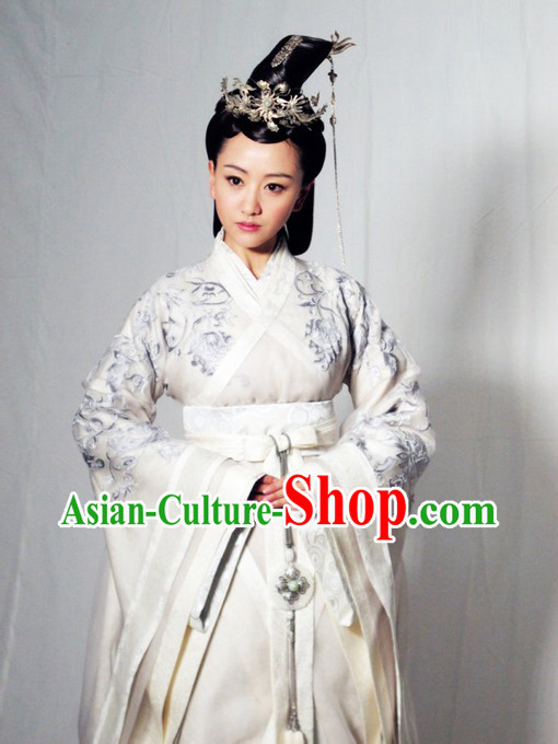 Ancient Chinese Embroidered Flower Lv Zhen Legend Hanfu Clothing for Women