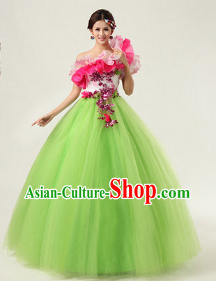 Traditional Modern Dance Costumes and Headwear for Girls