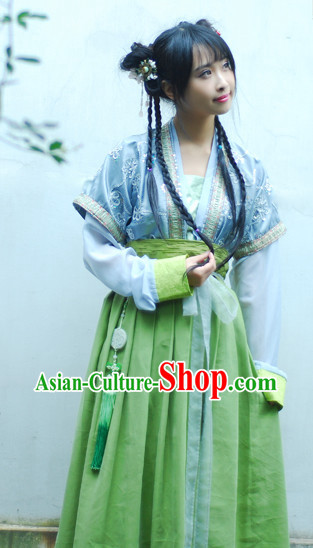 Han Dynasty Traditional Attire for Girls