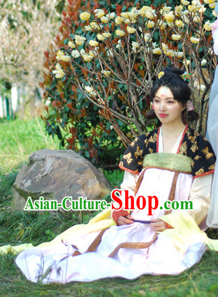 Han Dynasty Female Traditional Dresses