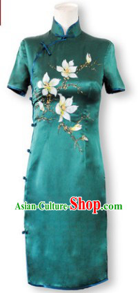 Chinese Silk Green Embroidered Qipao