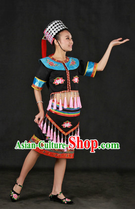 China Yao Ethnic Group Clothes and Hat for Women