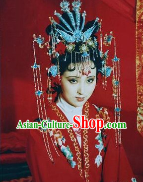 Traditional Red Wedding Gown