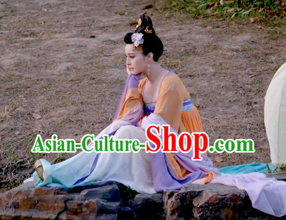 Chinese Tang Dynasty Dress and Hair Jewelry Complete Set for Women