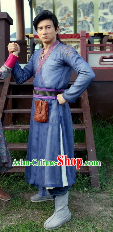 Asian Swordman Clothing