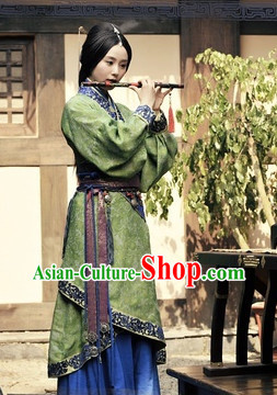 Chinese Green Quju Hanfu Garment for Women