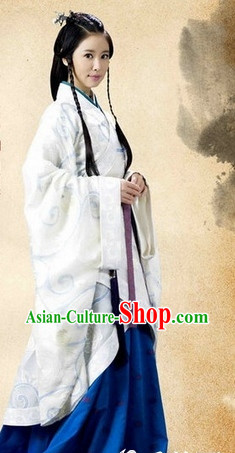 Traditional China Princess White Hanfu Garment for Women