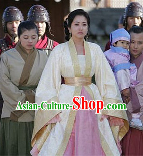 Traditional Korean Ancient Costumes for Women