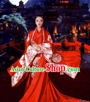 Chinese Traditional Red Bridal Wedding Outfit for Women