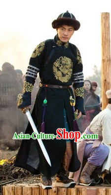 Chinese Traditional Emperor Dragon Robe Winter Wear and Hat for Men